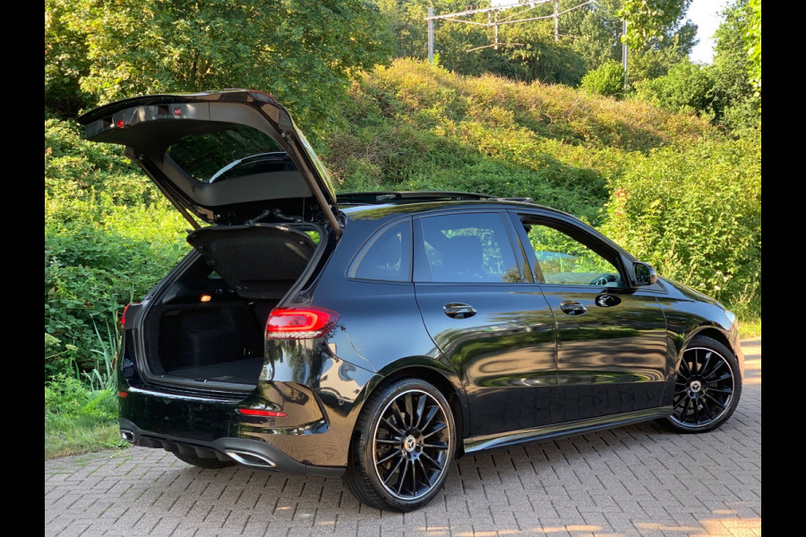 Mercedes-Benz B-Klasse 200 B200 Premium Plus AMG PANO BURMEISTER FULL !