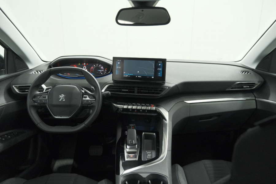 Peugeot 3008 PureTech 130 EAT8 Style | Camera | Parkeersensoren | Navigatie | Apple Carplay