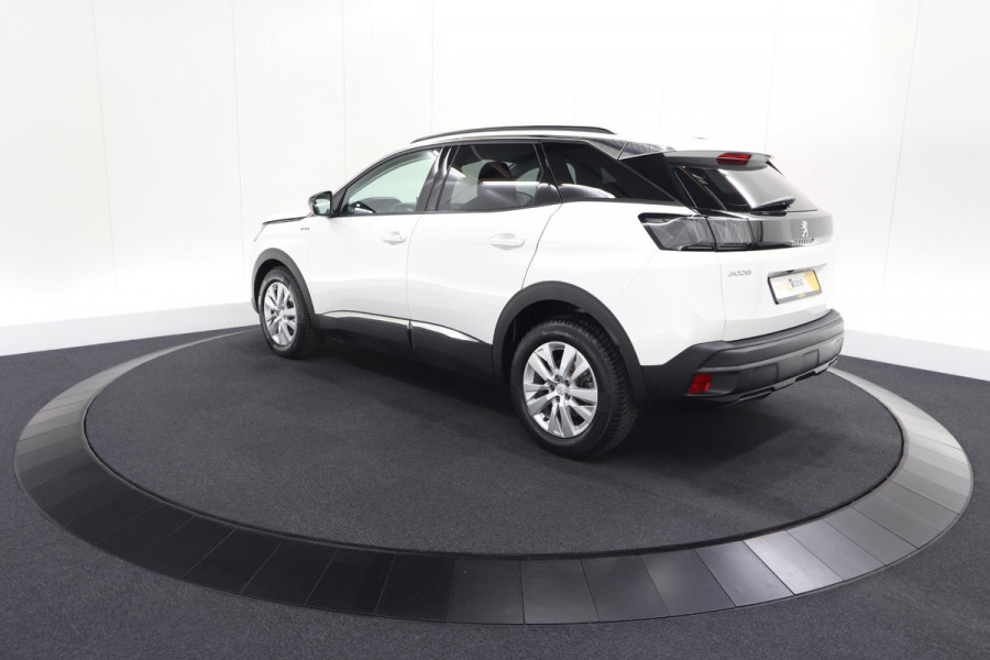 Peugeot 3008 PureTech 130 EAT8 Style | Camera | Parkeersensoren | Navigatie | Apple Carplay