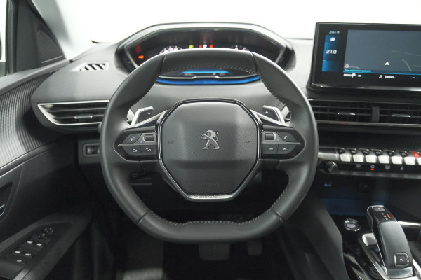Peugeot 3008 PureTech 130 EAT8 Style | Camera | Parkeersensoren | Navigatie | Apple Carplay