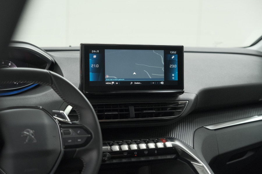 Peugeot 3008 PureTech 130 EAT8 Style | Camera | Parkeersensoren | Navigatie | Apple Carplay