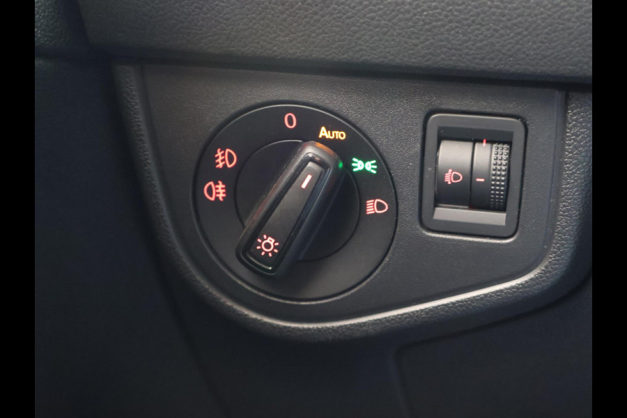 Volkswagen Polo 1.0 TSI R-LINE EDITION + APPLE CARPLAY | ANDROID | ADAPTIVE CRUISE CONTROL | DAB | PRIVACY GLASS