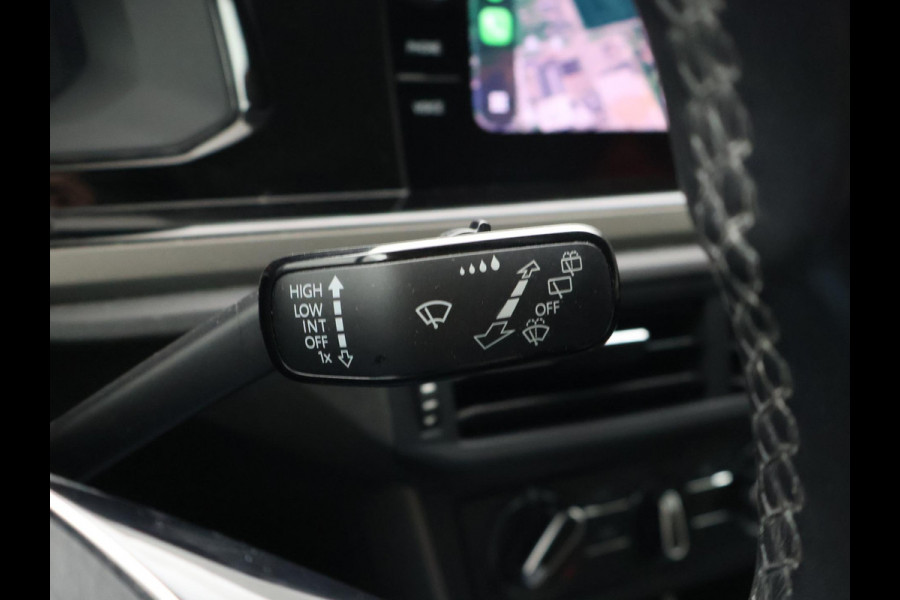 Volkswagen Polo 1.0 TSI R-LINE EDITION + APPLE CARPLAY | ANDROID | ADAPTIVE CRUISE CONTROL | DAB | PRIVACY GLASS