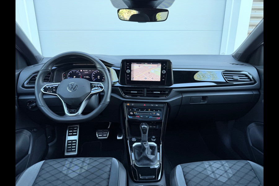 Volkswagen T-Roc 1.5 TSI 3xR-Line Pano/IQ.Light/Keyless/Camera