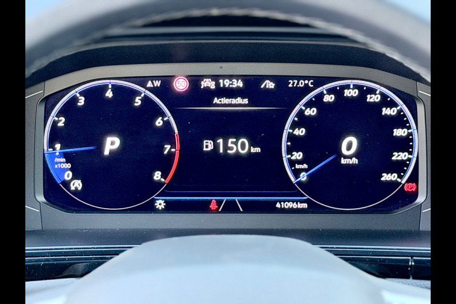 Volkswagen T-Roc 1.5 TSI 3xR-Line Pano/IQ.Light/Keyless/Camera