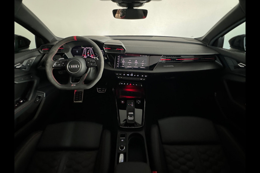 Audi RS3 Sportback 2.5 TFSI quattro Pano|HuD|Memory|Massage