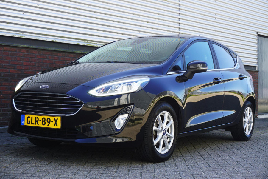 Ford Fiesta 1.0 EcoB.95PK Titanium X/Navigatie/Apple CarPlay/ Winterpakket/Dealeronderhouden