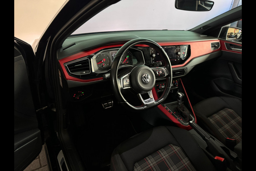 Volkswagen Polo 2.0 TSI GTI Pano|CarPlay|Beats|Stoelverwarming