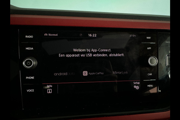 Volkswagen Polo 2.0 TSI GTI Pano|CarPlay|Beats|Stoelverwarming