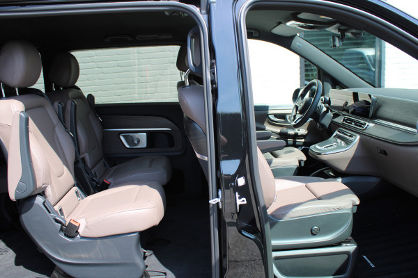 Mercedes-Benz V-Klasse 300d / XXL / AMG / Exclusive / 4-Matic / 6 Pers / Luchtv / Elec Stoel / 360 Cam / Burmester / Vol Opties / NIEUWSTAAT