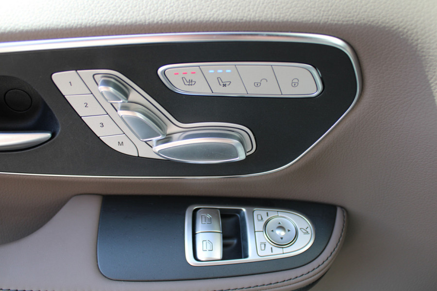 Mercedes-Benz V-Klasse 300d / XXL / AMG / Exclusive / 4-Matic / 6 Pers / Luchtv / Elec Stoel / 360 Cam / Burmester / Vol Opties / NIEUWSTAAT
