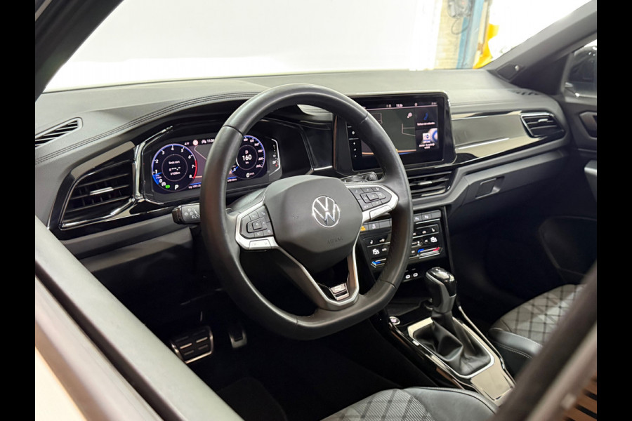 Volkswagen T-Roc 1.5 TSI R-Line Black Style | Panorama|IQ.Light|ACC|Discover Pro|Beats | Trekhaak | Camera | Trekhaak