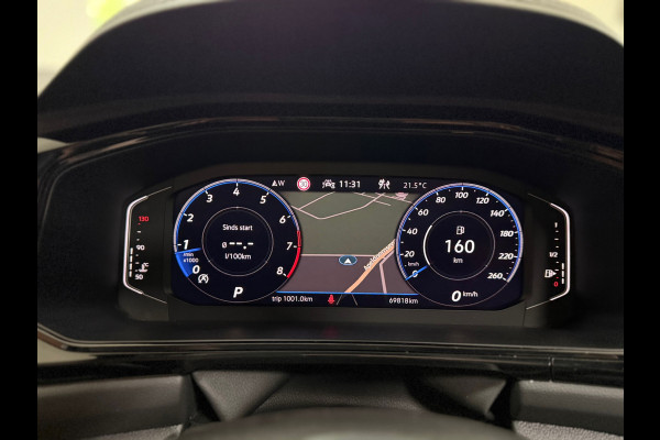 Volkswagen T-Roc 1.5 TSI R-Line Black Style | Panorama|IQ.Light|ACC|Discover Pro|Beats | Trekhaak | Camera | Trekhaak