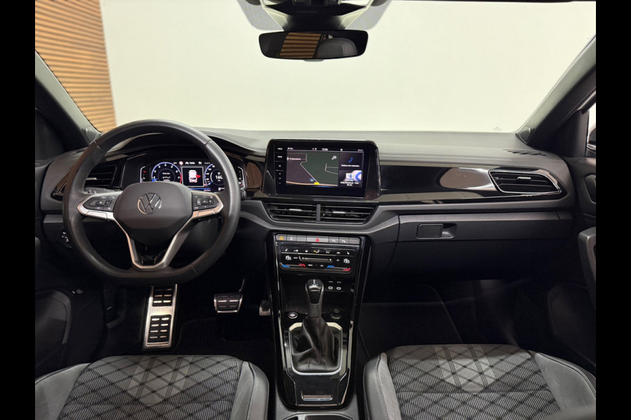 Volkswagen T-Roc 1.5 TSI R-Line Black Style | Panorama|IQ.Light|ACC|Discover Pro|Beats | Trekhaak | Camera | Trekhaak