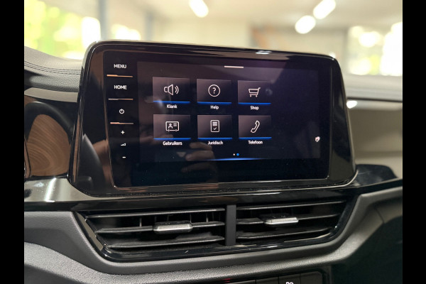 Volkswagen T-Roc 1.5 TSI R-Line Black Style | Panorama|IQ.Light|ACC|Discover Pro|Beats | Trekhaak | Camera | Trekhaak