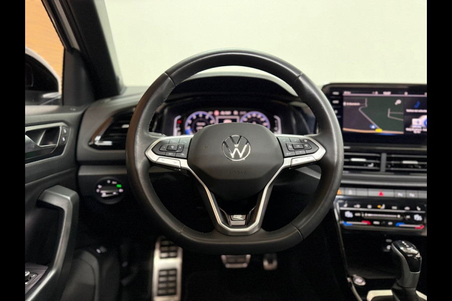 Volkswagen T-Roc 1.5 TSI R-Line Black Style | Panorama|IQ.Light|ACC|Discover Pro|Beats | Trekhaak | Camera | Trekhaak