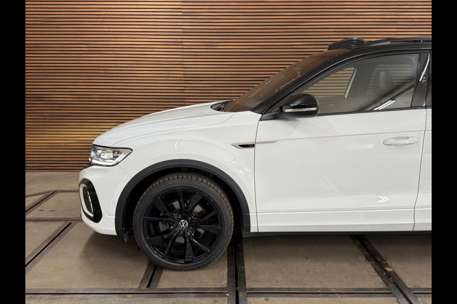 Volkswagen T-Roc 1.5 TSI R-Line Black Style | Panorama|IQ.Light|ACC|Discover Pro|Beats | Trekhaak | Camera | Trekhaak