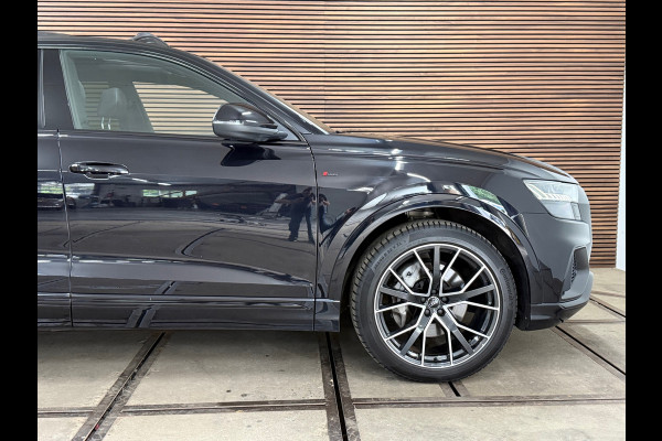 Audi Q8 55 TFSI quattro Pro Line Plus S Line |Black Pack | Luchtvering | PANO| Matrix-Led | 22INCH |BANG&OLUFSEN |TREKHAAK
