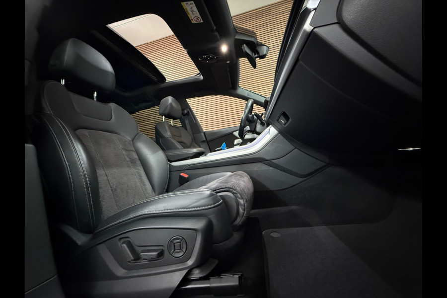 Audi Q8 55 TFSI quattro Pro Line Plus S Line |Black Pack | Luchtvering | PANO| Matrix-Led | 22INCH |BANG&OLUFSEN |TREKHAAK