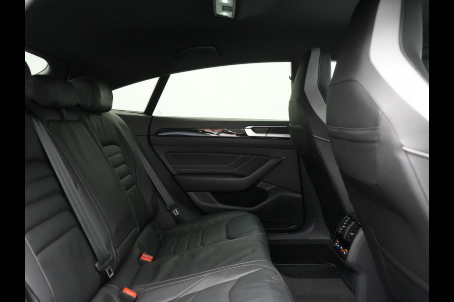 Volkswagen Arteon 1.4 TSI eHybrid R-Line Plug In Hybrid 218pk Dealer O.H. PHEV | Lederen Sportstoelen Memory & Massage | Adaptive Cruise | Camera | Matrix LED | Apple Carplay | Voorstoelen Verwarmd | Blis | Virtual | Navigatie | DAB |