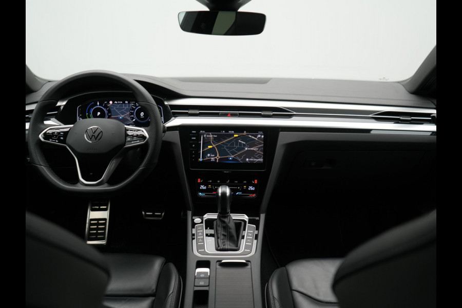 Volkswagen Arteon 1.4 TSI eHybrid R-Line Plug In Hybrid 218pk Dealer O.H. PHEV | Lederen Sportstoelen Memory & Massage | Adaptive Cruise | Camera | Matrix LED | Apple Carplay | Voorstoelen Verwarmd | Blis | Virtual | Navigatie | DAB |