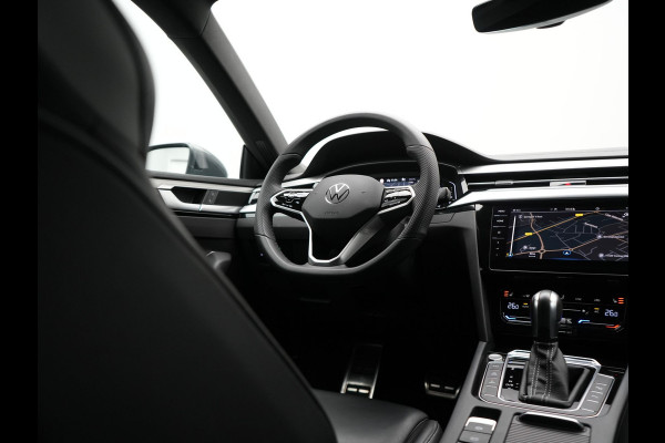 Volkswagen Arteon 1.4 TSI eHybrid R-Line Plug In Hybrid 218pk Dealer O.H. PHEV | Lederen Sportstoelen Memory & Massage | Adaptive Cruise | Camera | Matrix LED | Apple Carplay | Voorstoelen Verwarmd | Blis | Virtual | Navigatie | DAB |