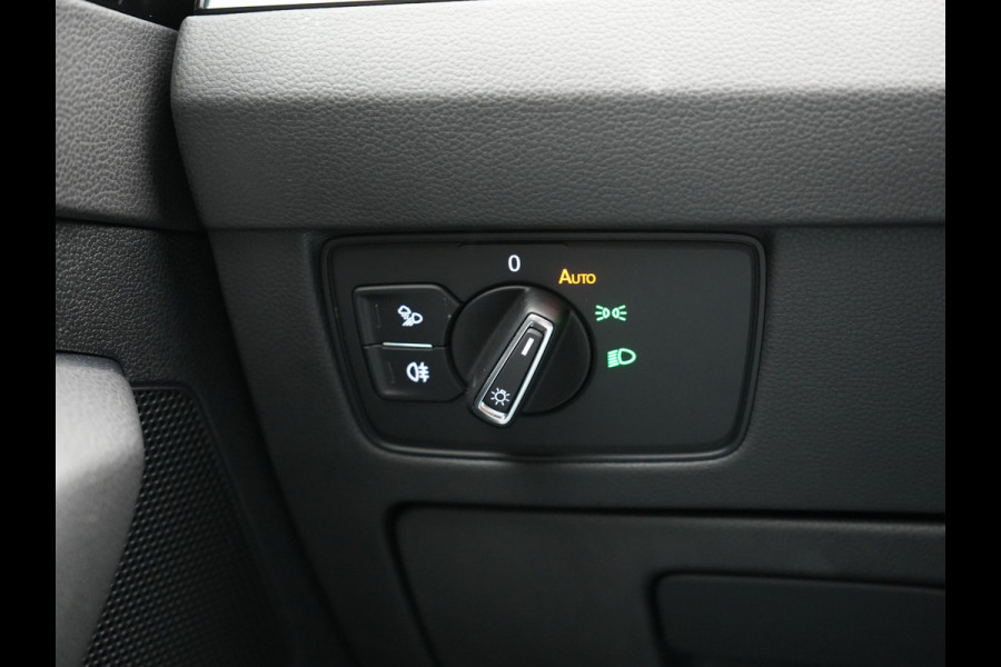 Volkswagen Arteon 1.4 TSI eHybrid R-Line Plug In Hybrid 218pk Dealer O.H. PHEV | Lederen Sportstoelen Memory & Massage | Adaptive Cruise | Camera | Matrix LED | Apple Carplay | Voorstoelen Verwarmd | Blis | Virtual | Navigatie | DAB |