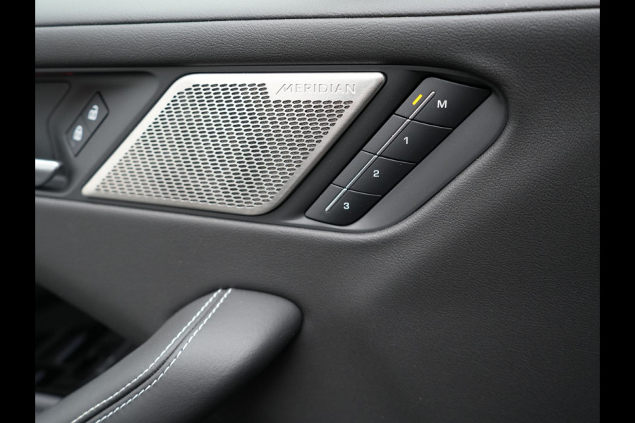 Jaguar I-PACE EV400 R-Dynamic 90kWh HSE FACELIFT MODEL INCL BTW | Luchtvering | Panodak | Adaptive Cruise | Lederen Schaalstoelen Memory & Ventilatie | Alcantara Hemel |  22"L.M | Head Up | Meridian Sound | Keyless | Apple Carplay |