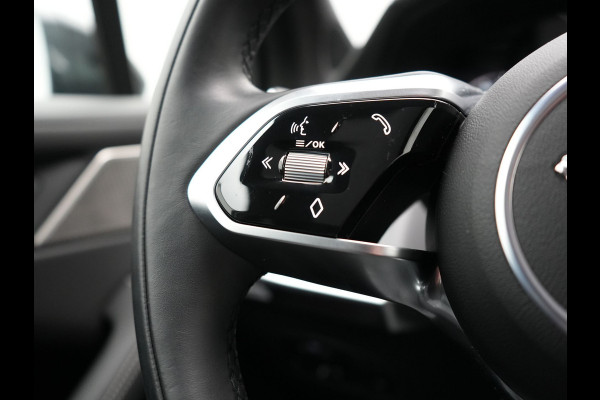 Jaguar I-PACE EV400 R-Dynamic 90kWh HSE FACELIFT MODEL INCL BTW | Luchtvering | Panodak | Adaptive Cruise | Lederen Schaalstoelen Memory & Ventilatie | Alcantara Hemel |  22"L.M | Head Up | Meridian Sound | Keyless | Apple Carplay |