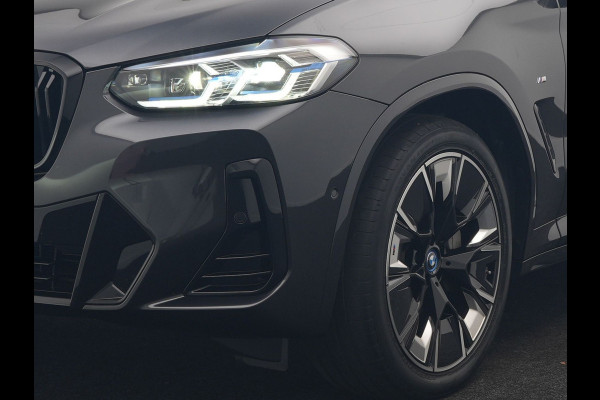 BMW iX3 M Sport High Executive 80 kWh 286pk Dealer O.H | Trekhaak Af Fabriek | Panodak | Laser LED | Head Up | Adaptive Cruise | 360 Camera | Lederen Sportstoelen Memory & Verwarmd | Harman / Kardon | Pilot Assist | Keyless | Blis | Apple Carplay | Navigatie | Virtual | DAB |