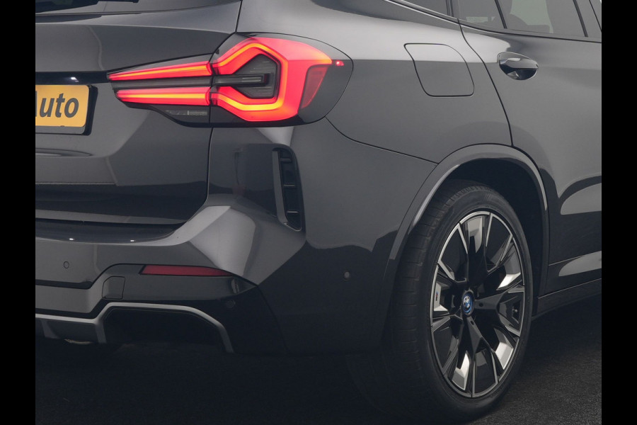 BMW iX3 M Sport High Executive 80 kWh 286pk Dealer O.H | Trekhaak Af Fabriek | Panodak | Laser LED | Head Up | Adaptive Cruise | 360 Camera | Lederen Sportstoelen Memory & Verwarmd | Harman / Kardon | Pilot Assist | Keyless | Blis | Apple Carplay | Navigatie | Virtual | DAB |