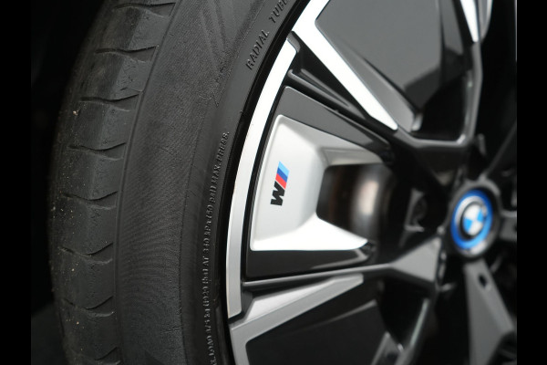 BMW iX3 M Sport High Executive 80 kWh 286pk Dealer O.H | Trekhaak Af Fabriek | Panodak | Laser LED | Head Up | Adaptive Cruise | 360 Camera | Lederen Sportstoelen Memory & Verwarmd | Harman / Kardon | Pilot Assist | Keyless | Blis | Apple Carplay | Navigatie | Virtual | DAB |