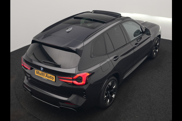 BMW iX3 M Sport High Executive 80 kWh 286pk Dealer O.H | Trekhaak Af Fabriek | Panodak | Laser LED | Head Up | Adaptive Cruise | 360 Camera | Lederen Sportstoelen Memory & Verwarmd | Harman / Kardon | Pilot Assist | Keyless | Blis | Apple Carplay | Navigatie | Virtual | DAB |