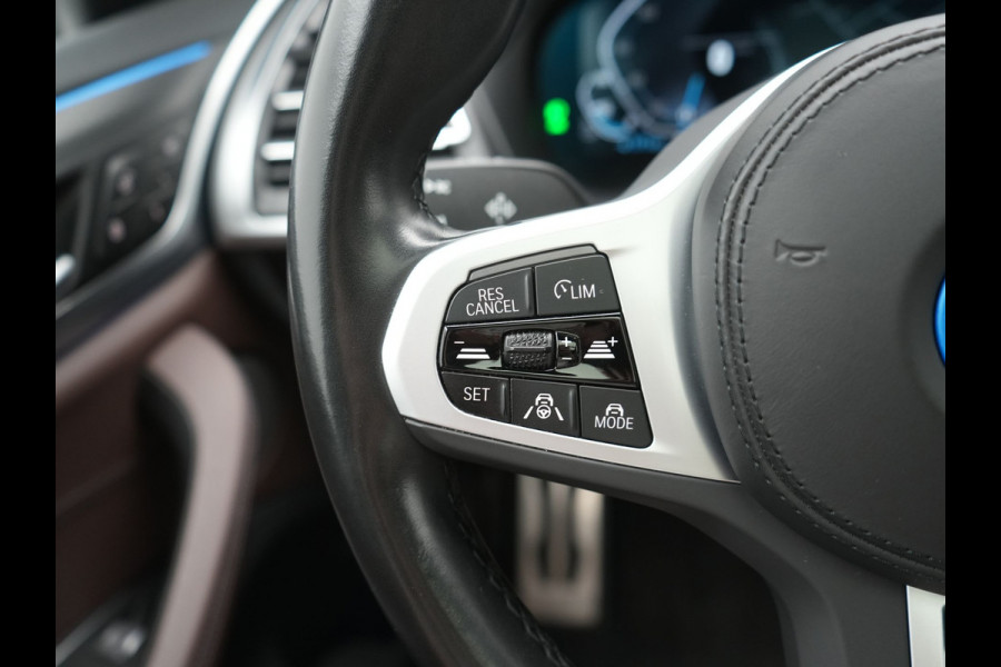 BMW iX3 M Sport High Executive 80 kWh 286pk Dealer O.H | Trekhaak Af Fabriek | Panodak | Laser LED | Head Up | Adaptive Cruise | 360 Camera | Lederen Sportstoelen Memory & Verwarmd | Harman / Kardon | Pilot Assist | Keyless | Blis | Apple Carplay | Navigatie | Virtual | DAB |