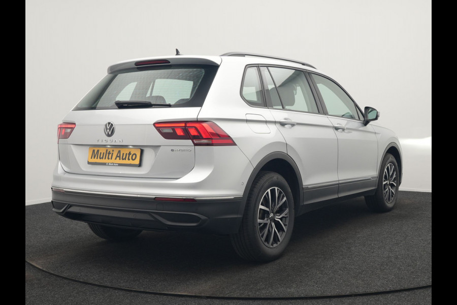 Volkswagen Tiguan 1.4 TSI eHybrid Life PHEV 245pk | Trekhaak Af Fabriek | Adaptive Cruise | Stoelen & Stuur Verwarmd | Navigatie | Virtual Cockpit | DAB | Plug In Hybrid |