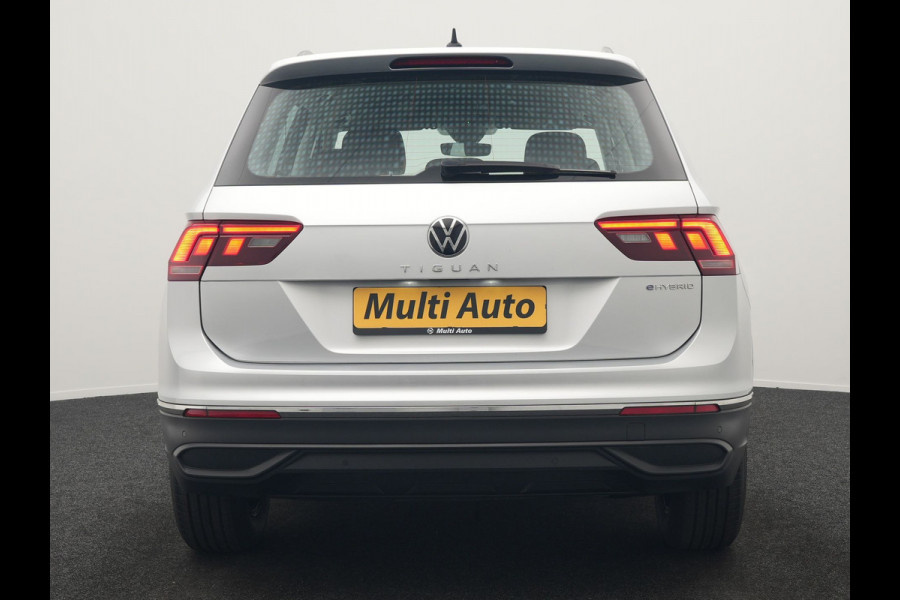 Volkswagen Tiguan 1.4 TSI eHybrid Life PHEV 245pk | Trekhaak Af Fabriek | Adaptive Cruise | Stoelen & Stuur Verwarmd | Navigatie | Virtual Cockpit | DAB | Plug In Hybrid |
