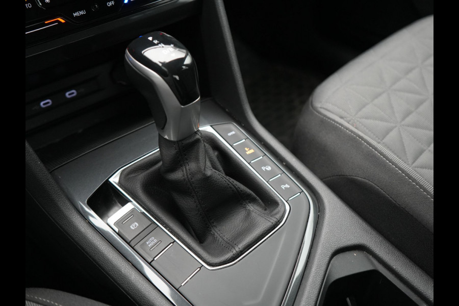 Volkswagen Tiguan 1.4 TSI eHybrid Life PHEV 245pk | Trekhaak Af Fabriek | Adaptive Cruise | Stoelen & Stuur Verwarmd | Navigatie | Virtual Cockpit | DAB | Plug In Hybrid |