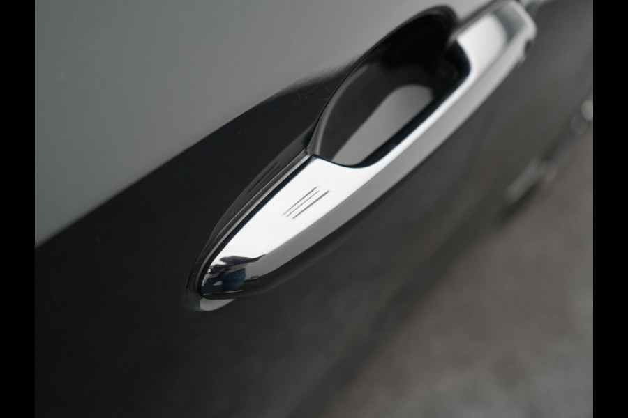 Suzuki Across 2.5 Style PHEV 306pk Dealer O.H | Trekhaak Afn. | Adaptive Cruise | Camera | Apple Carplay | Sportstoelen & Stuur Verwarmd | Keyless | Blis | DAB | 19"L.M | Plug In Hybrid |