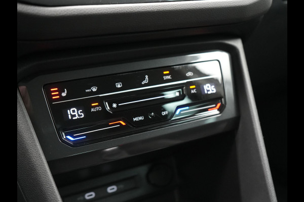Volkswagen Tiguan 1.4 TSI eHybrid Active PHEV 245pk Dealer O.H. | Trekhaak Af Fabriek | Adaptive Cruise | Camera | LED verlichting | Stoelen & Stuur Verwarmd | Apple Carplay | Navigatie | Virtual Cockpit | DAB | Plug In Hybrid |