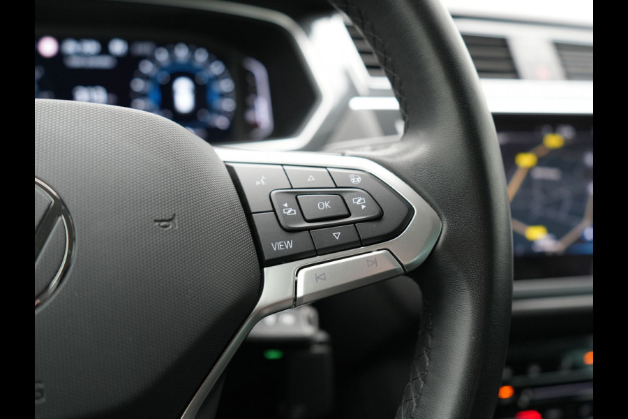 Volkswagen Tiguan 1.4 TSI eHybrid Active PHEV 245pk Dealer O.H. | Trekhaak Af Fabriek | Adaptive Cruise | Camera | LED verlichting | Stoelen & Stuur Verwarmd | Apple Carplay | Navigatie | Virtual Cockpit | DAB | Plug In Hybrid |