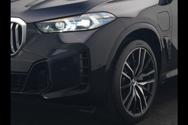 BMW X5 xDrive50e High Executive PHEV 490pk Dealer O.H. | Panodak Sky Lounge | M Sport | Luchtvering | Head Up | 360 Camera | Harman / Kardon | Nappa Lederen Comfortstoelen Memory & Verwarmd | Carbon Schwarz | Apple Carplay | Keyless | Blis | 22"L Plug In Hybrid |