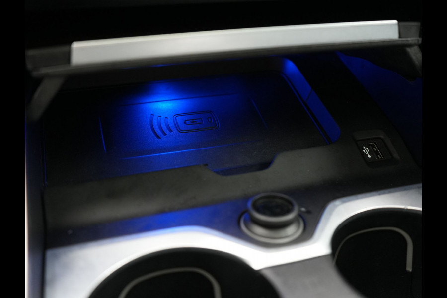 BMW X5 xDrive50e High Executive PHEV 490pk Dealer O.H. | Panodak Sky Lounge | M Sport | Luchtvering | Head Up | 360 Camera | Harman / Kardon | Nappa Lederen Comfortstoelen Memory & Verwarmd | Carbon Schwarz | Apple Carplay | Keyless | Blis | 22"L Plug In Hybrid |