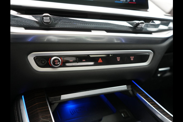 BMW X5 xDrive50e High Executive PHEV 490pk Dealer O.H. | Panodak Sky Lounge | M Sport | Luchtvering | Head Up | 360 Camera | Harman / Kardon | Nappa Lederen Comfortstoelen Memory & Verwarmd | Carbon Schwarz | Apple Carplay | Keyless | Blis | 22"L Plug In Hybrid |