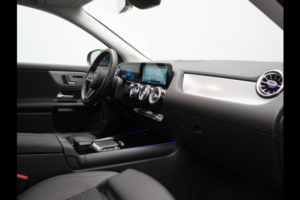 Mercedes-Benz GLA 250 e Style PHEV 218pk Dealer O.H. | Panodak | Adaptive Cruise | 360 Camera | Sportstoelen Memory & Verwarmd | Sfeerverlichting | Blis | Keyless | Apple Carplay | Navigatie | DAB | Plug In Hybrid |