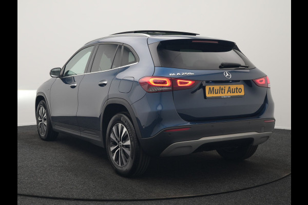 Mercedes-Benz GLA 250 e Style PHEV 218pk Dealer O.H. | Panodak | Adaptive Cruise | 360 Camera | Sportstoelen Memory & Verwarmd | Sfeerverlichting | Blis | Keyless | Apple Carplay | Navigatie | DAB | Plug In Hybrid |