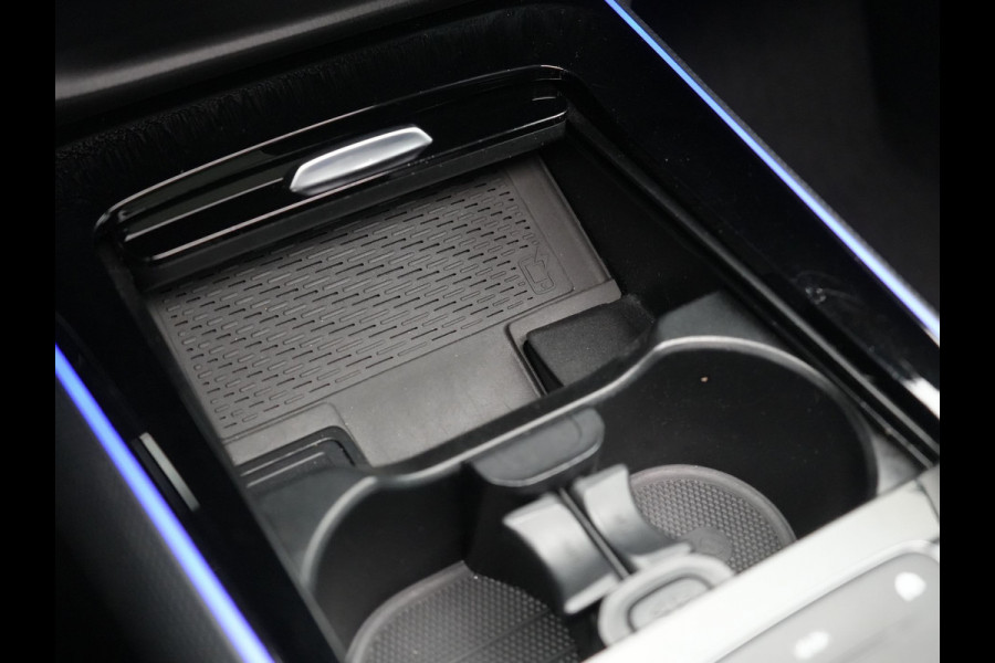 Mercedes-Benz GLA 250 e Style PHEV 218pk Dealer O.H. | Panodak | Adaptive Cruise | 360 Camera | Sportstoelen Memory & Verwarmd | Sfeerverlichting | Blis | Keyless | Apple Carplay | Navigatie | DAB | Plug In Hybrid |