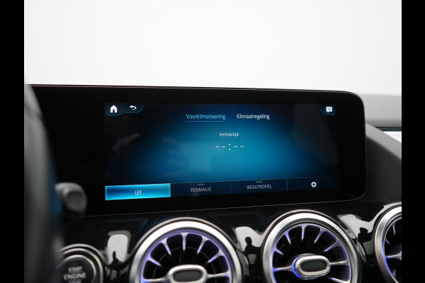 Mercedes-Benz GLA 250 e Style PHEV 218pk Dealer O.H. | Panodak | Adaptive Cruise | 360 Camera | Sportstoelen Memory & Verwarmd | Sfeerverlichting | Blis | Keyless | Apple Carplay | Navigatie | DAB | Plug In Hybrid |