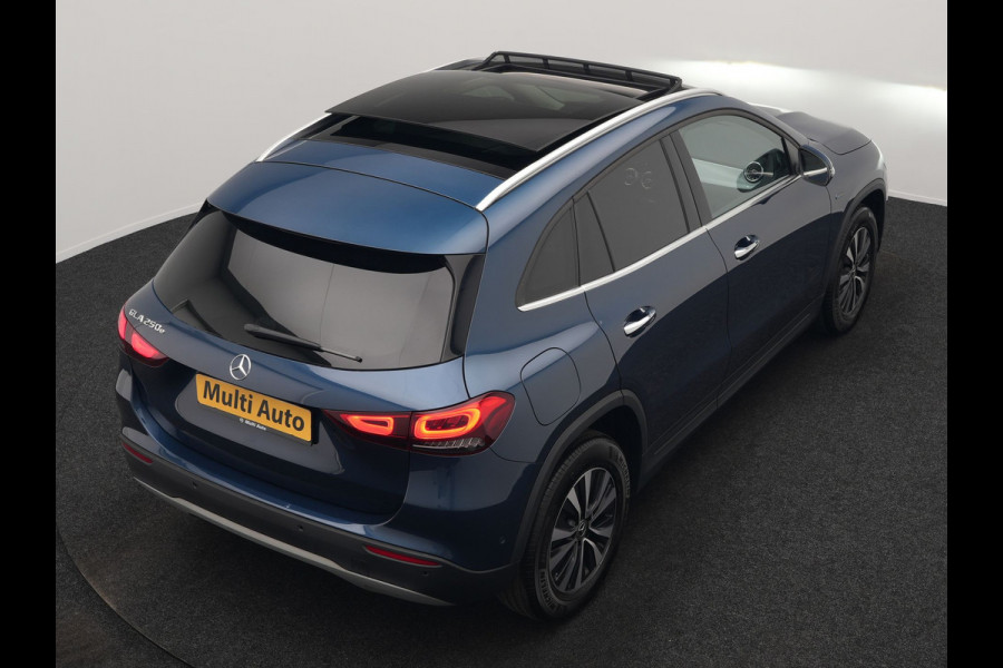 Mercedes-Benz GLA 250 e Style PHEV 218pk Dealer O.H. | Panodak | Adaptive Cruise | 360 Camera | Sportstoelen Memory & Verwarmd | Sfeerverlichting | Blis | Keyless | Apple Carplay | Navigatie | DAB | Plug In Hybrid |
