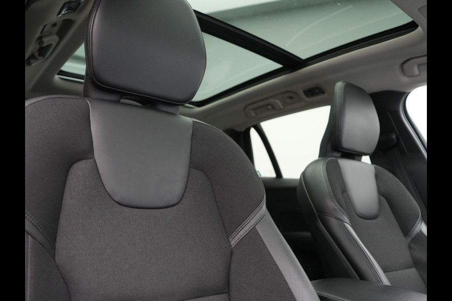 Volvo V60 T6 Recharge AWD Inscription PHEV 340pk | Panodak | Adaptive Cruise | Elektrische achterklep | Camera | Stoelen & Stuur Verwarmd | Keyless | Blis | Apple Carplay | Navigatie | DAB | Virtual | 18"L.M | Plug In Hybrid |