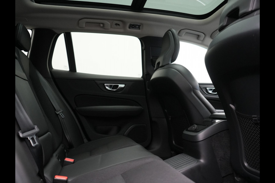 Volvo V60 T6 Recharge AWD Inscription PHEV 340pk | Panodak | Adaptive Cruise | Elektrische achterklep | Camera | Stoelen & Stuur Verwarmd | Keyless | Blis | Apple Carplay | Navigatie | DAB | Virtual | 18"L.M | Plug In Hybrid |